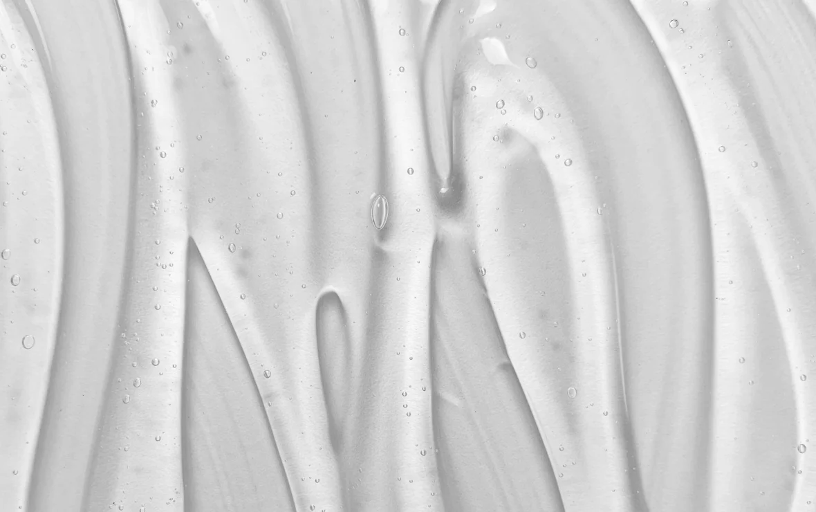 Deep Clean Facial Cleanser 220ml - Image 3