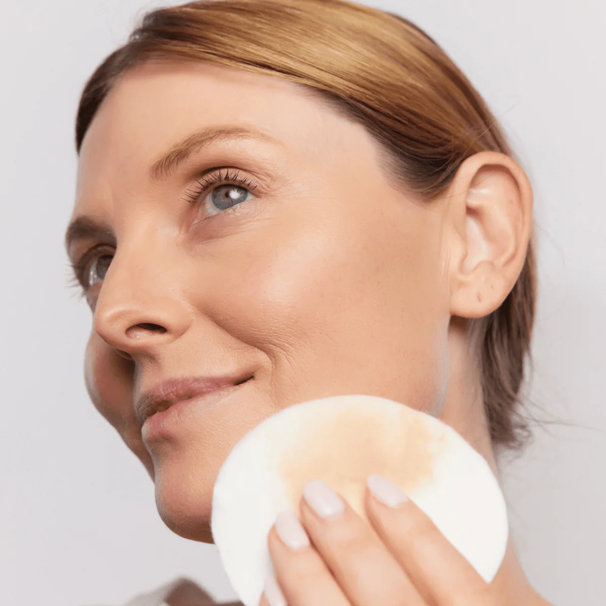 Cleansing Micellar Water 220ml - Image 3