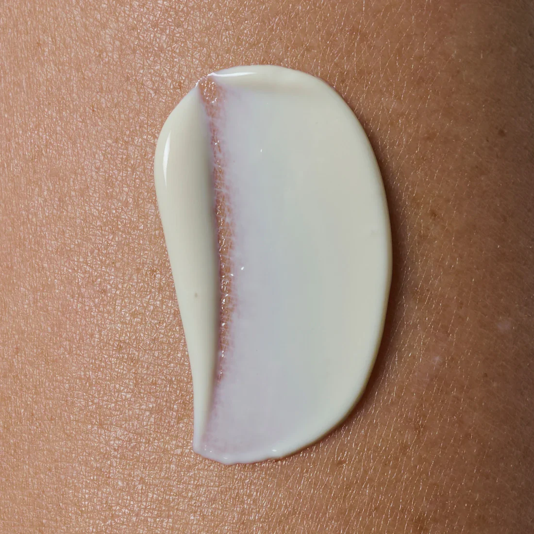 Sheer Mineral Milk SPF50 50ml - Image 4